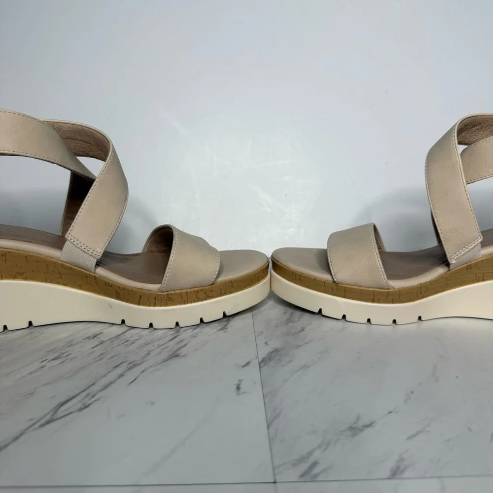 Soul Naturalizer Goodtimes Wedge Heel Sandal 11M